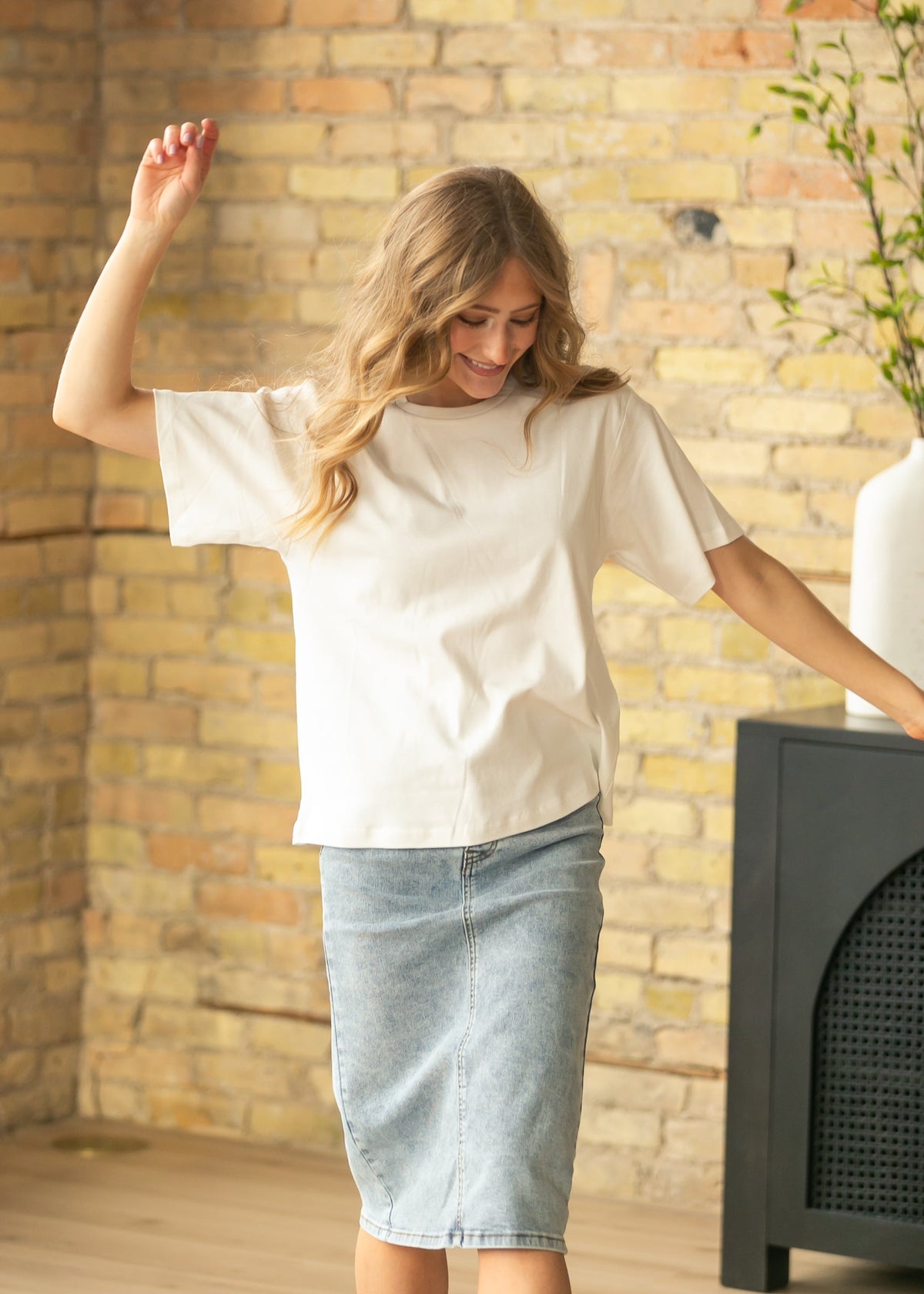 Short Sleeve White Essential Relaxed T-shirt
